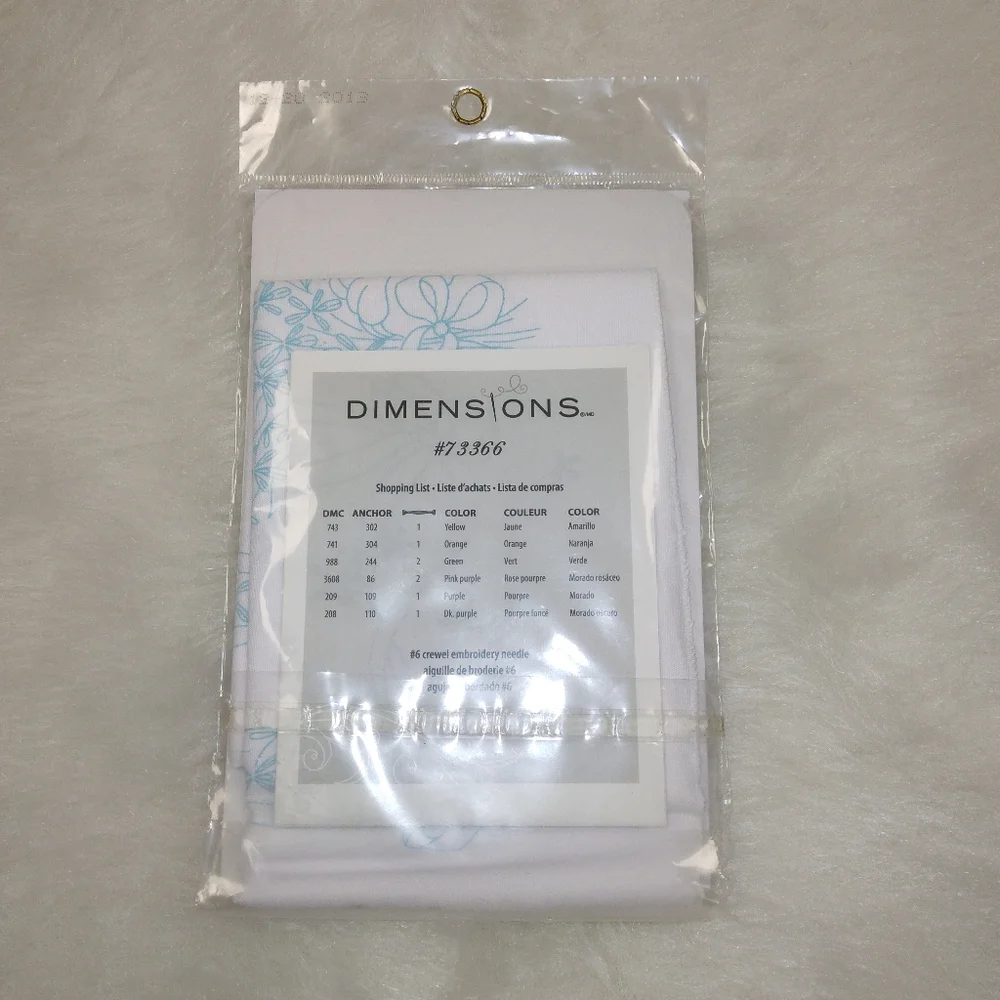 Dimensions Violets Nosegay Dresser Scarf in embroidery kit 73366